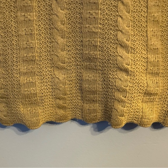 Talbots Cashmere Silk Blend Women’s Long Sleeved Sweater Scalloped Hem Sz small - Picture 4 of 6